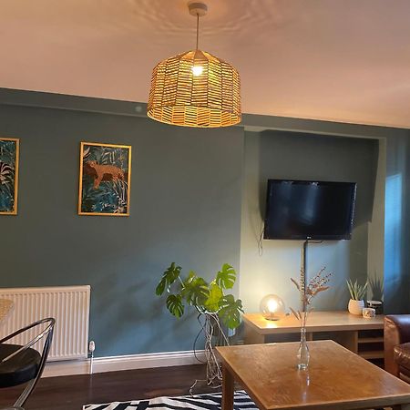 Апартаменты 69D Victoria Street Шефилд Экстерьер фото